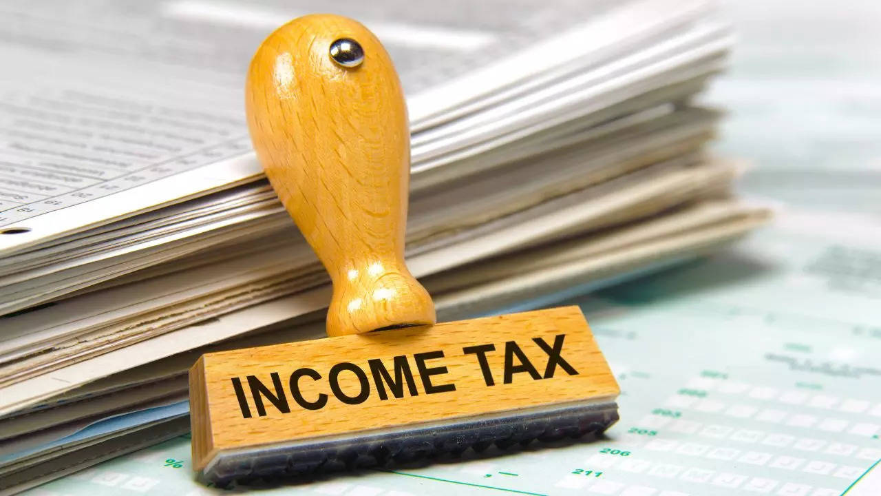 income tax department sets rs 1 lakh threshold per assessee for withdrawal of old tax demands