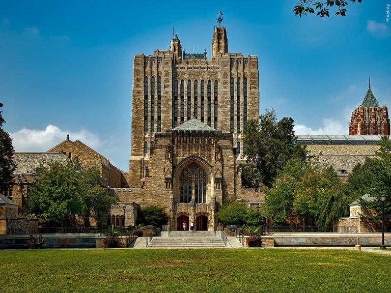 Yale issues apology for past ties to slavery