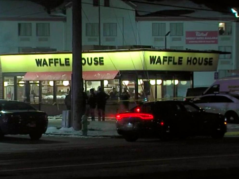 1 dead, 5 injured in mass shooting at waffle house, police say