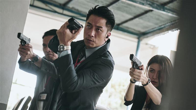 吳卓羲在《反貪風暴之加密危機》飾演廉政公署長官。（圖／華映娛樂提供）
