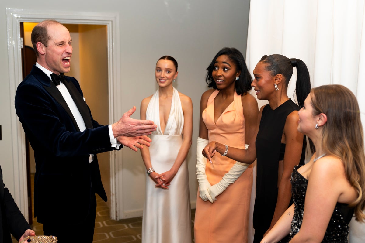 the bear’s ayo edebiri goes viral with ‘alarmed’ reaction to prince william’s joke at the baftas