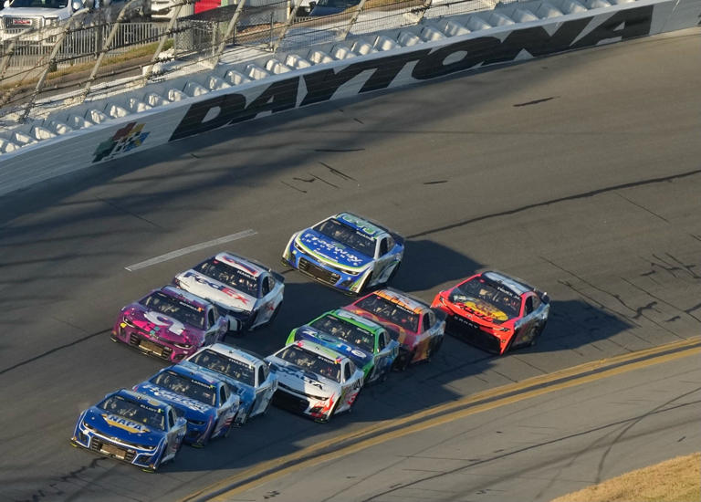 Daytona 500 race updates, live leaderboard William Byron wins Daytona 500