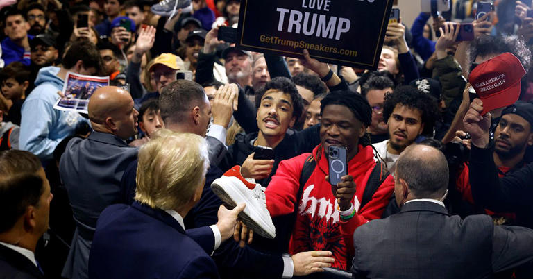 Rumors claimed that Trump was booed and received a let's go Biden chant when he made an appearance at Sneaker Con in Philadelphia. Chip Somodevilla/Getty Images