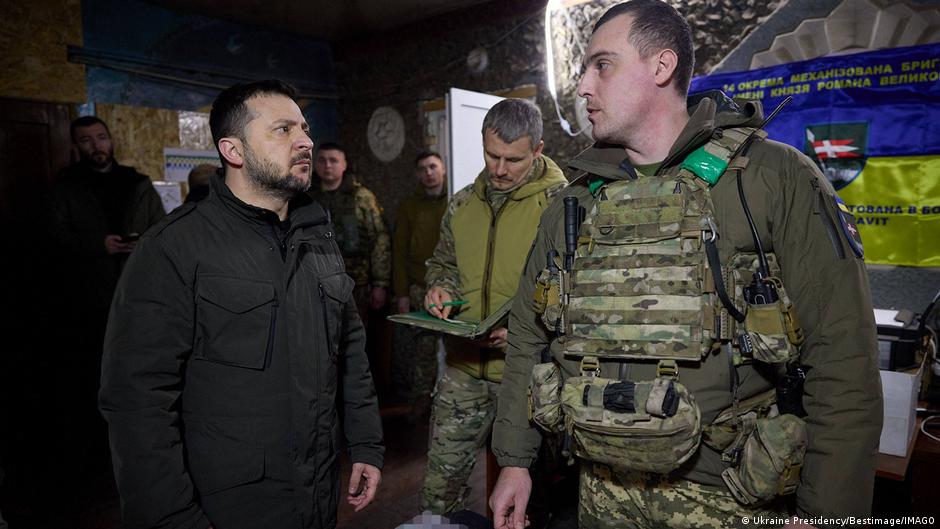 zelenskyy: frontline situation 'difficult' amid aid delays