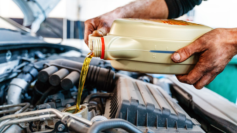 how quickly can engine oil go bad, and does it expire?