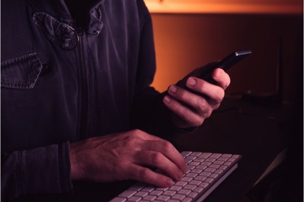 1 in 3 filipinos hit by cyberthreats hidden in ‘thumb drives’