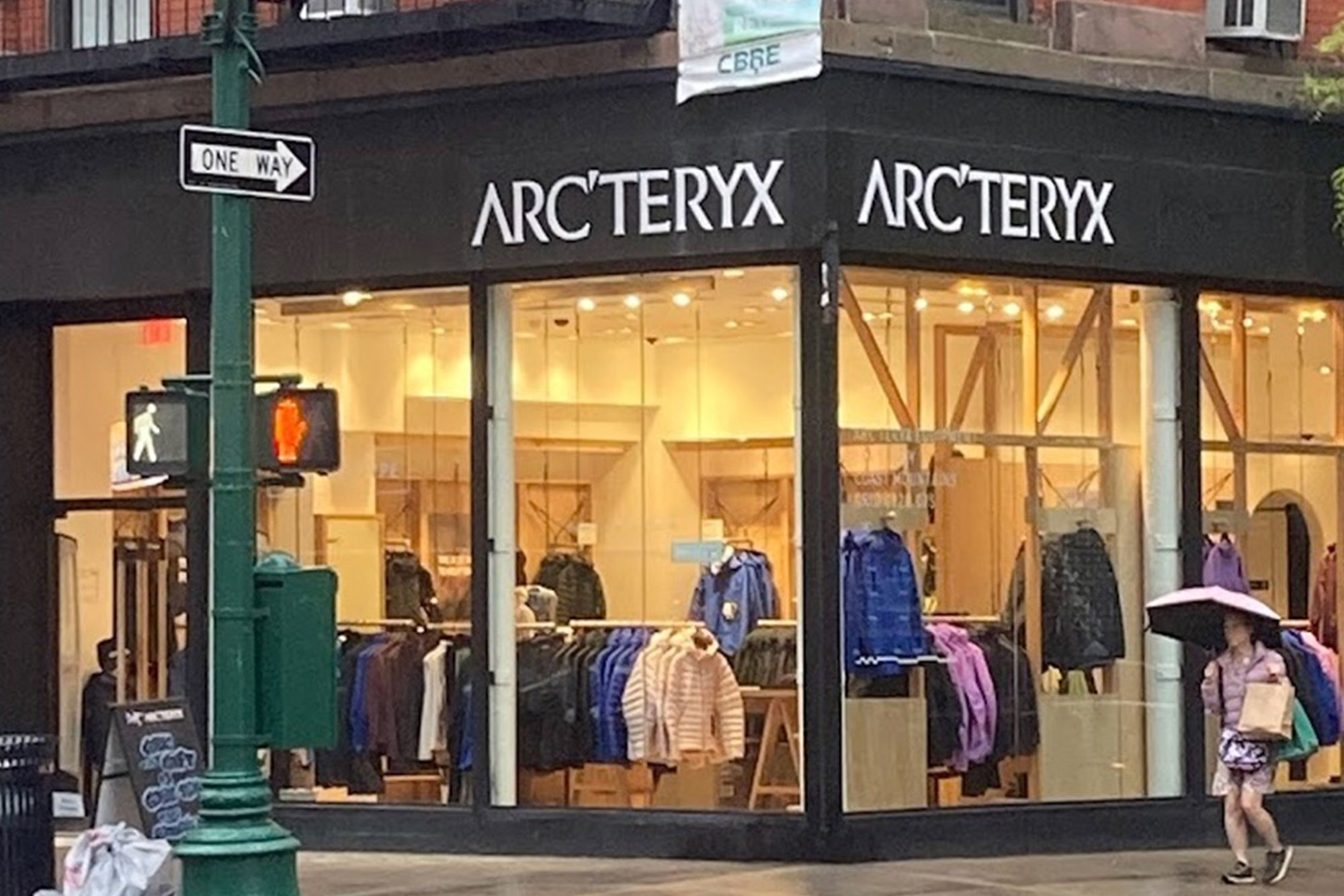 High-end apparel company Arc’teryx moving to Rockefeller Center ...
