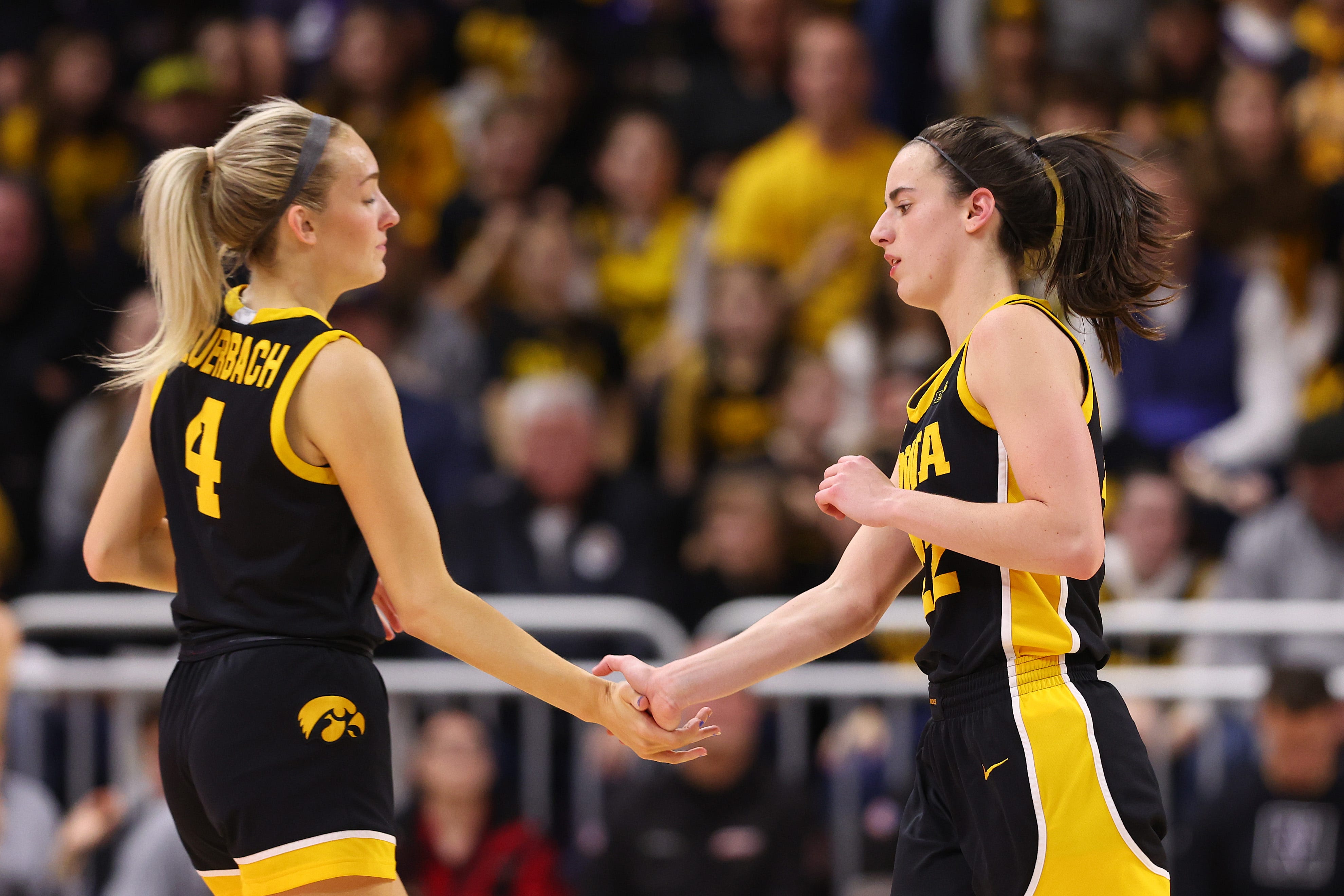 Iowa Hawkeyes At No. 2 In AP Top 25 Women's College Basketball Poll ...