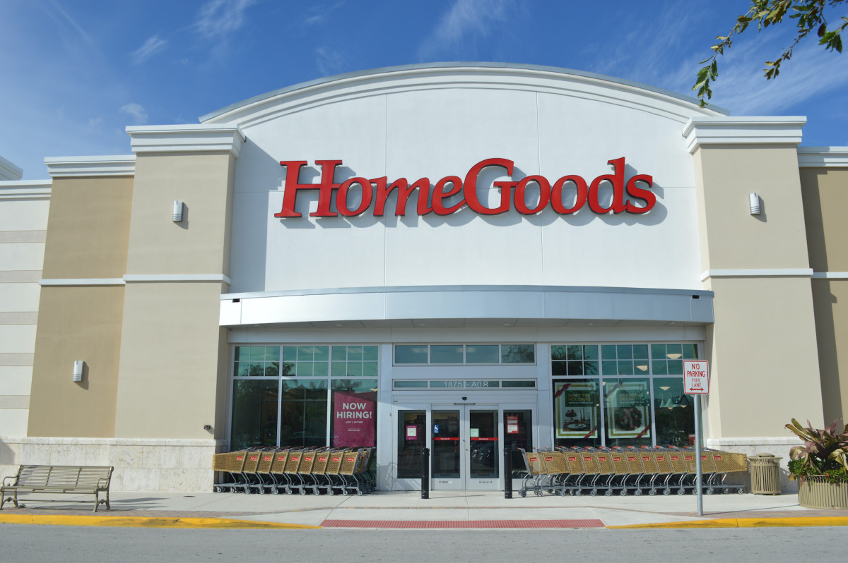 Interior Designer Warns Homeowners To Avoid These Products At HomeGoods