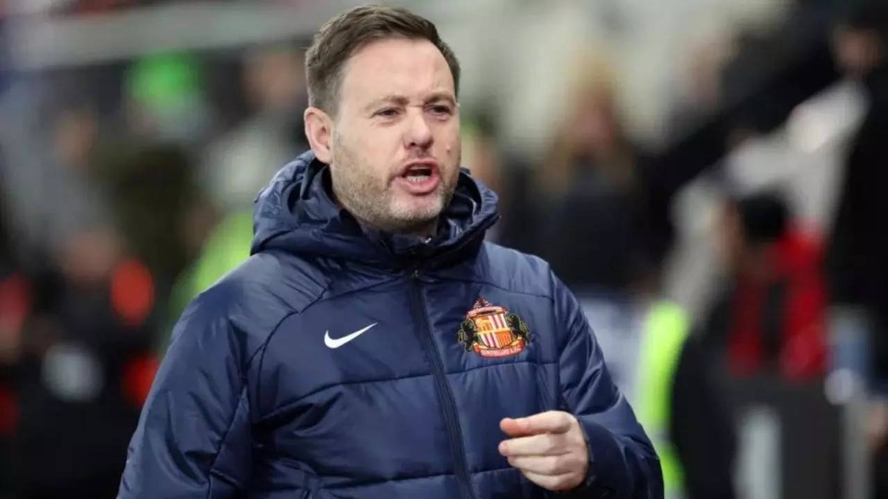 Michael Beale: Sunderland Hire Mike Dodds As Interim Manager After ...