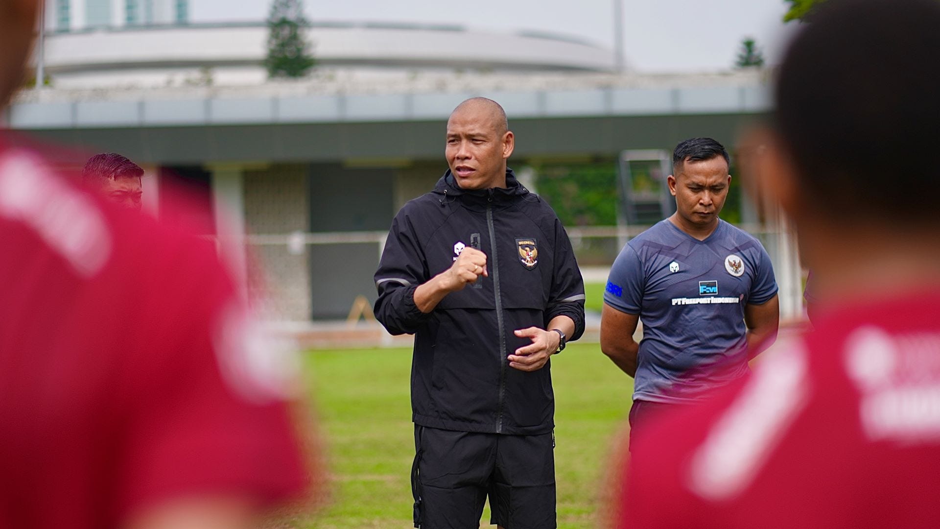 Gantikan Bima Sakti Di Timnas Indonesia U-16, Nova Arianto Lebur Ilmu ...