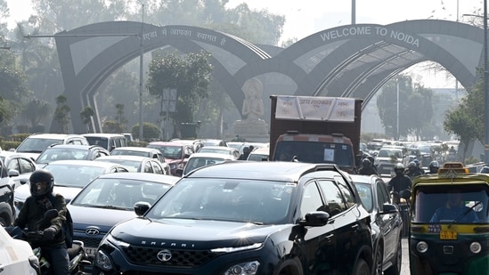 noida traffic: diversion advisory for dnd, sector 18, film city
