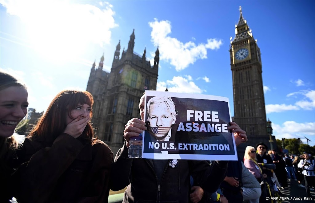 laatste poging in londen om assange uit de vs te houden
