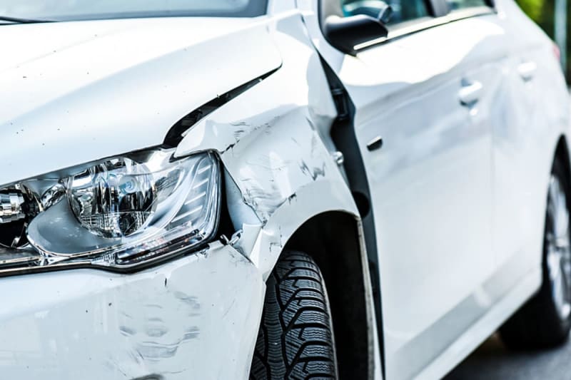 「友達から借りた車」で車との接触事故を起こした場合、自分が加入していた「自動車保険」は使えますか？