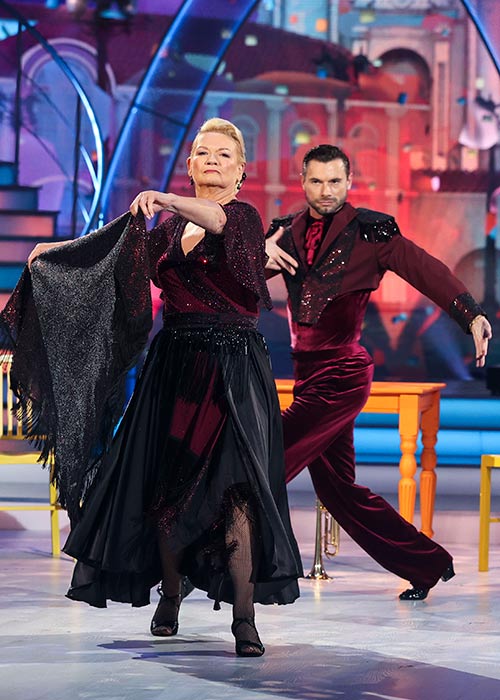 'i'll message and apologise' rosanna feels guilty for sending eileen home from dwts