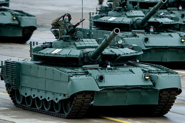 「鳥かご標準装備!?」ロシア軍の旧式戦車t-80 新しく生まれ変わった姿で納入される
