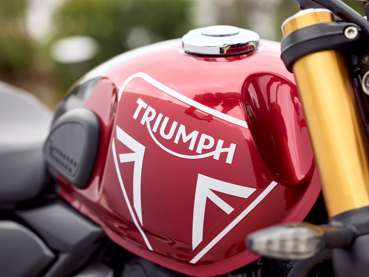 triumph scrambler 400 x review: ultimate balance of looks, performance and price