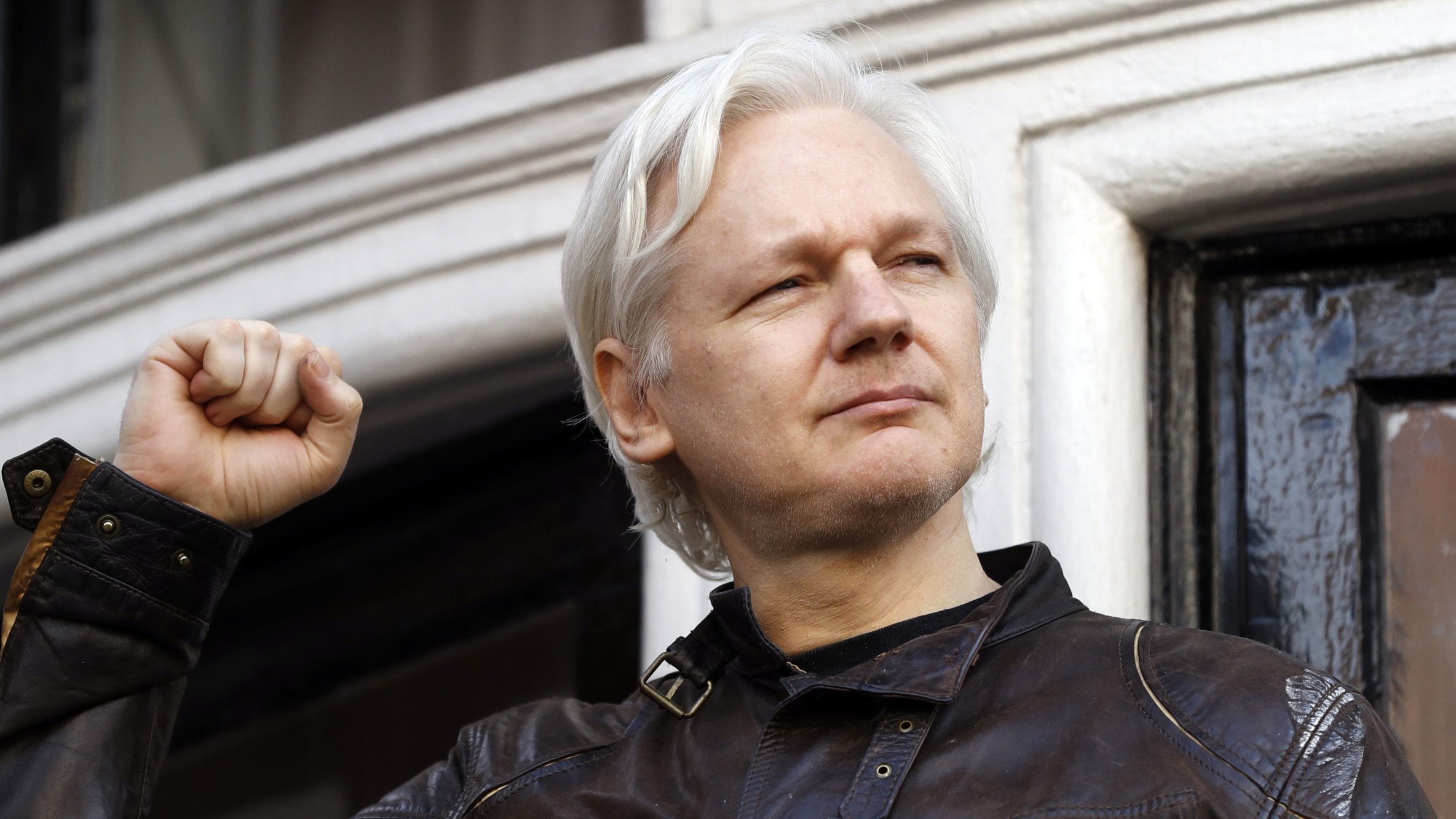 julian assange nominert til fredsprisen