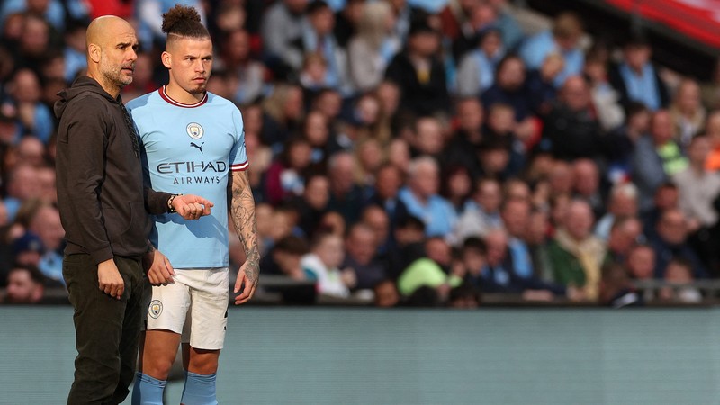 pep guardiola says sorry for public comments about kalvin phillips’ weight