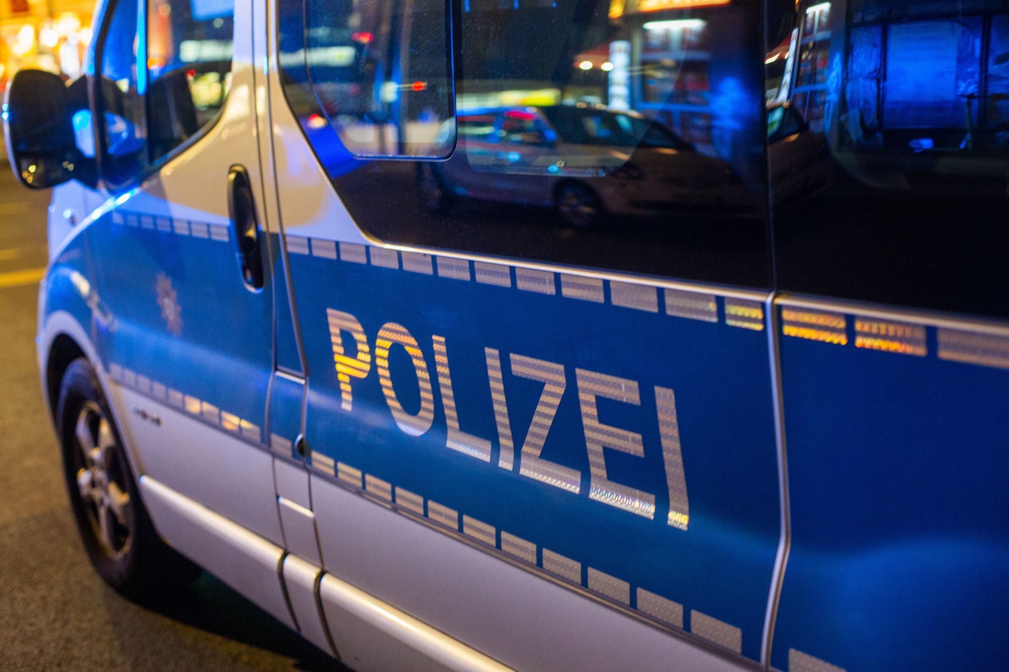 Mann Nach Mutmaßlichem Messerangriff Auf Ehefrau In U-Haft