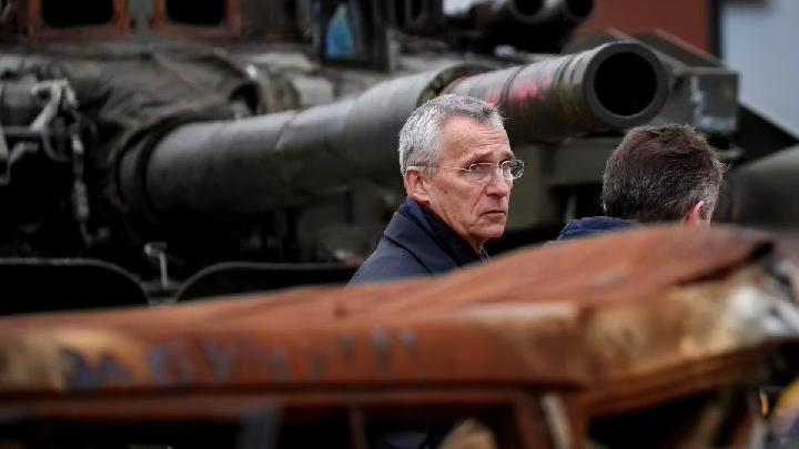 kremlin ancam nato jika kirim pasukan ke ukraina: rusia siap perang
