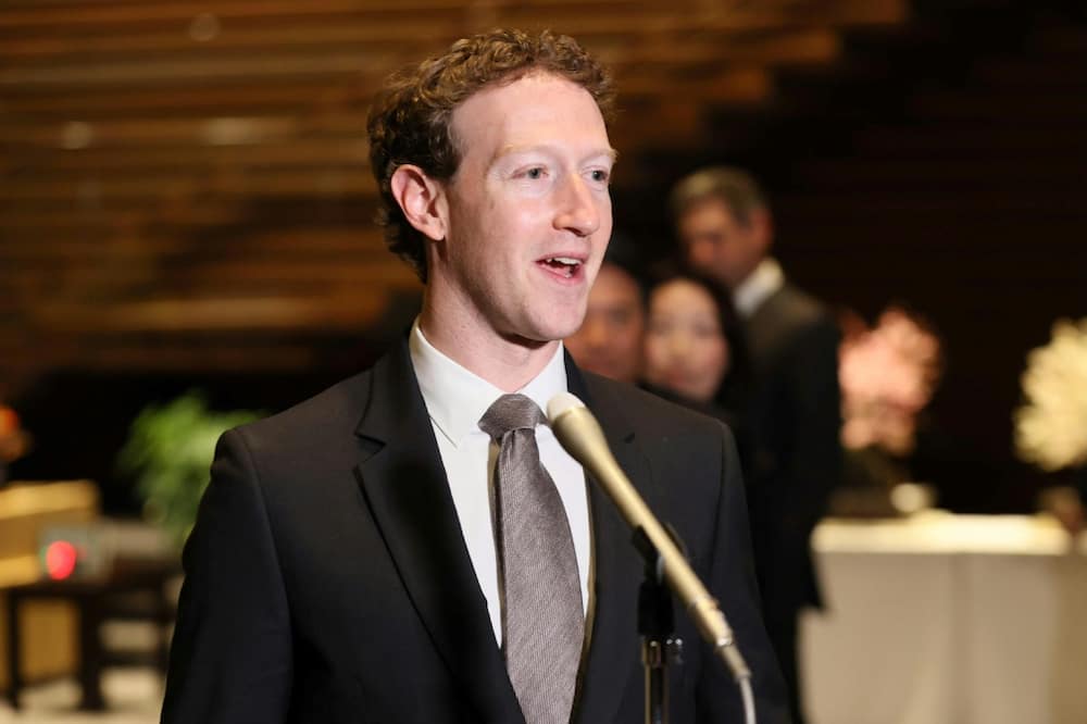 amazon, microsoft, zuckerberg discusses ai risks with japan pm during asia tour