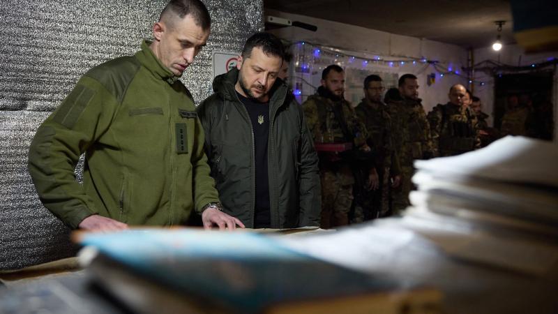 guerre en ukraine : l’armée ukrainienne continue de reculer à l’est du pays