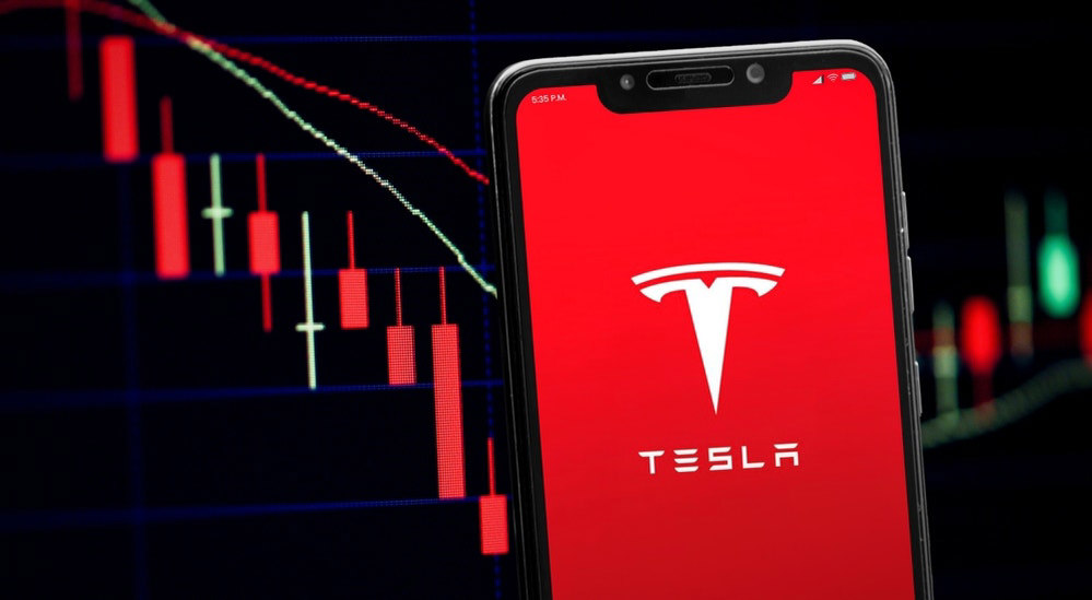 Tesla Investor Relation's Head Says Jump Brokers If Current One Doesn't