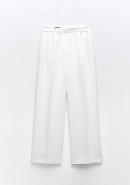 η ελένη μενεγάκη προτείνει τον πιο ανοιξιάτικο τρόπο για να φορέσεις το λευκό παντελόνι