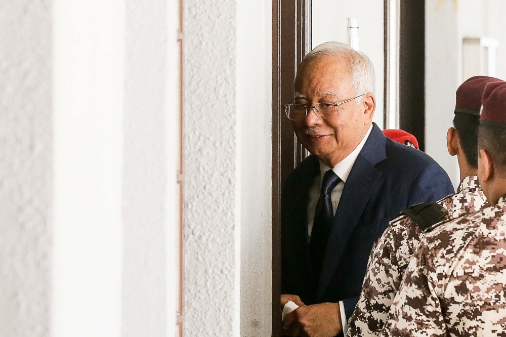1mdb trial: jasmine loo says was in thailand, cambodia, china, myanmar since 2018 after warned by jho low to not spoil his plans