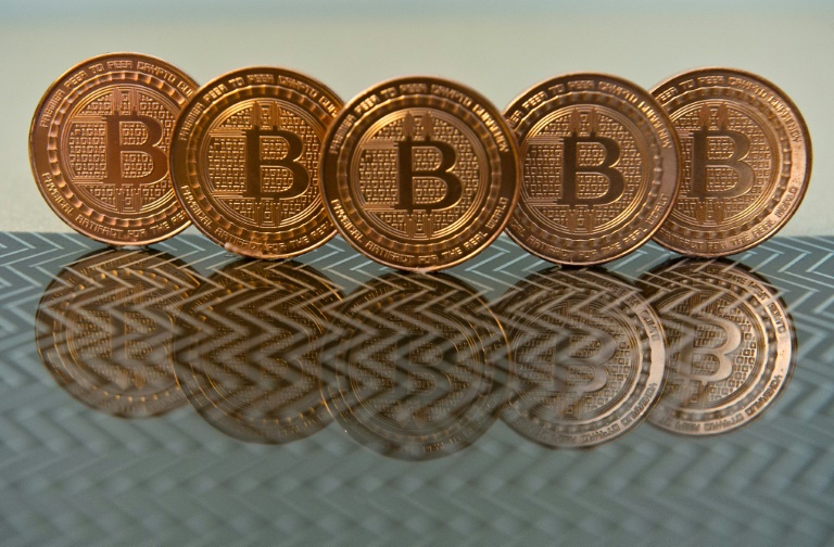 bitcoin knackt 60.000-dollar-marke - kurs nähert sich höchststand