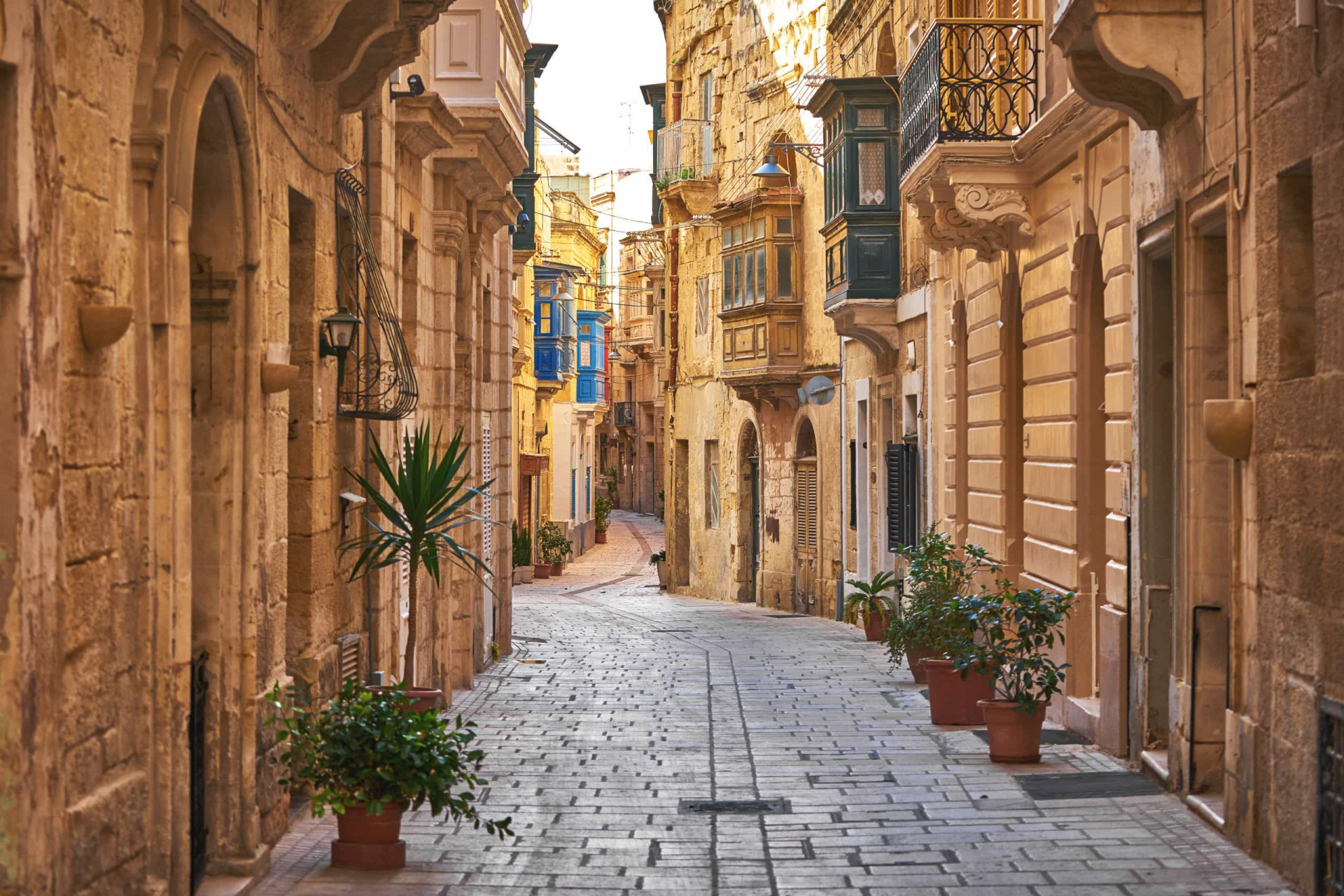Malta offers the typical Western European lifestyle with hints of influence from neighboring North Africa. The island was under British rule for 150 years so English is still one of the national languages.<p>You may also like:<a href="https://www.starsinsider.com/n/339909?utm_source=msn.com&utm_medium=display&utm_campaign=referral_description&utm_content=423169en-us"> Too cool for school: celebs who never smile on the red carpet</a></p>