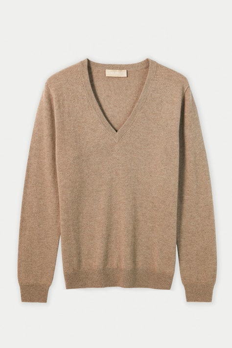 modeprofis schwören auf dieses easy pullover-styling für den frühling 2024 - und es ist so leicht nachzumachen