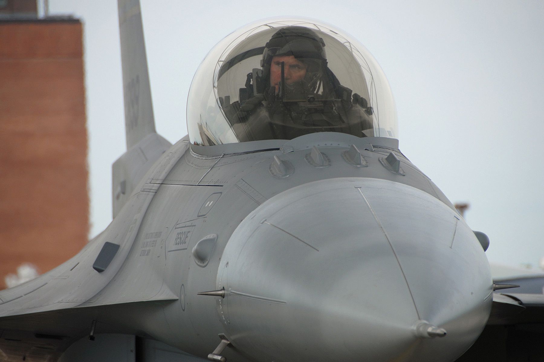 Ukraine's Pilots Embrace F-16 Fighters, Likening Shift To Going From ...