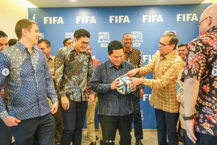 Bertemu Dengan Delegasi FIFA, Erick Thohir Beberkan Progres ...