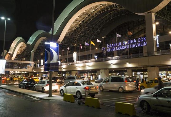 sabiha gökçen havalimanı’ndan madkom kararı: uçuşların yüzde 10'u iptal edildi