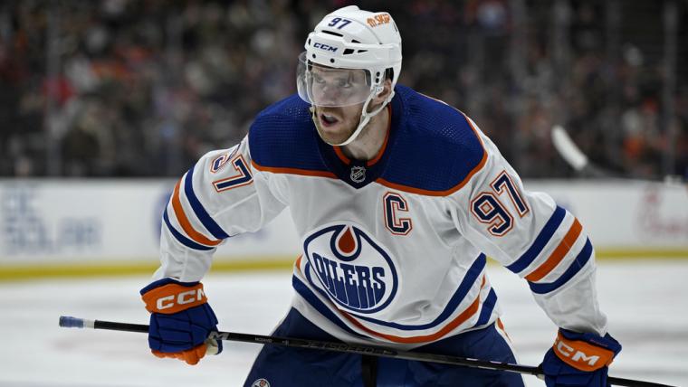 2024 NHL Stanley Cup Odds Oilers Surge To Top Of Odds Board   BB1j3hnf.img