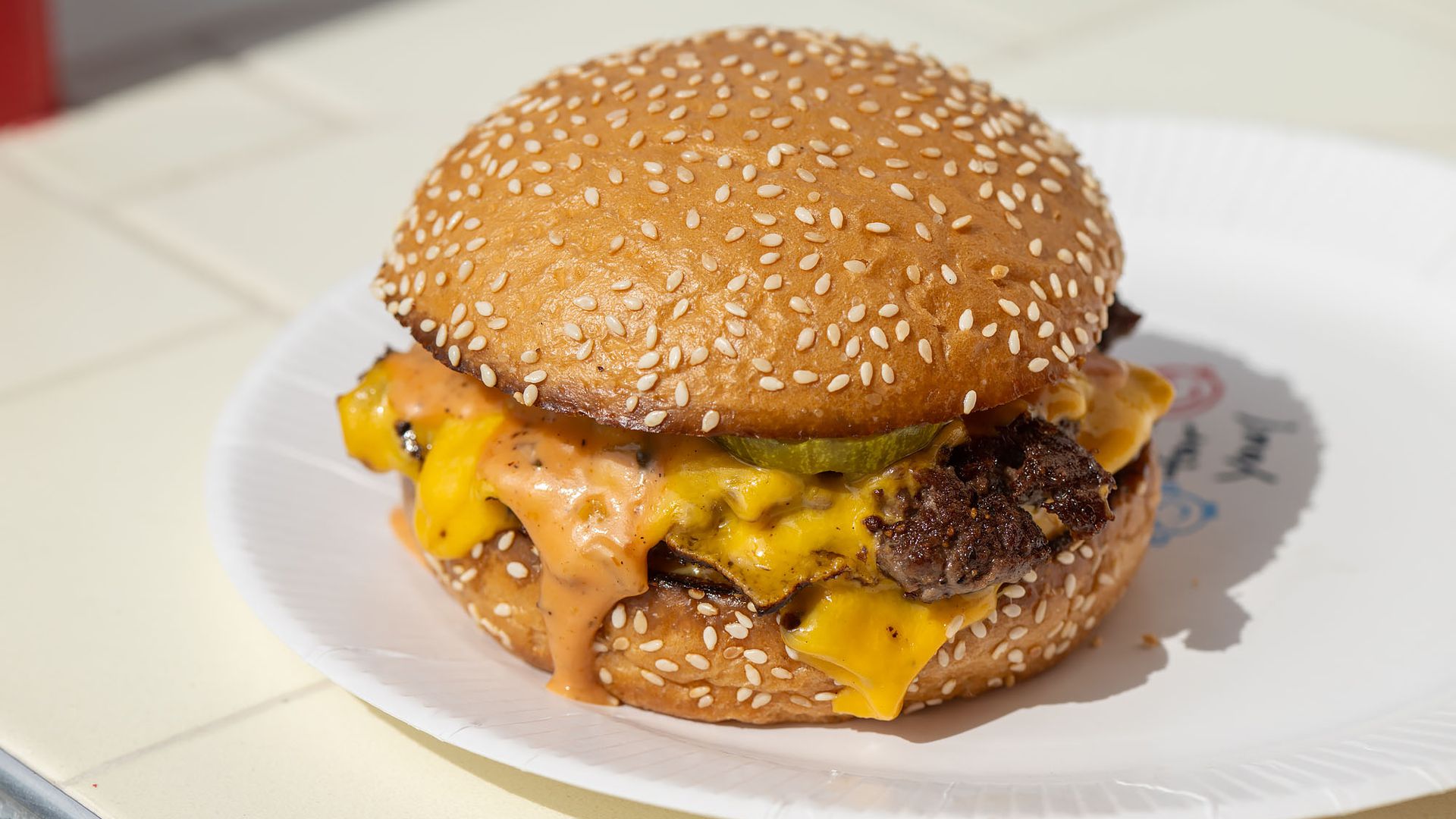 one of la’s best old-school burger spots is opening in orange county