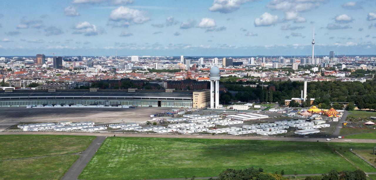 berlin plant zweites tempelhofer feld auf dem ehemaligen flughafen tegel