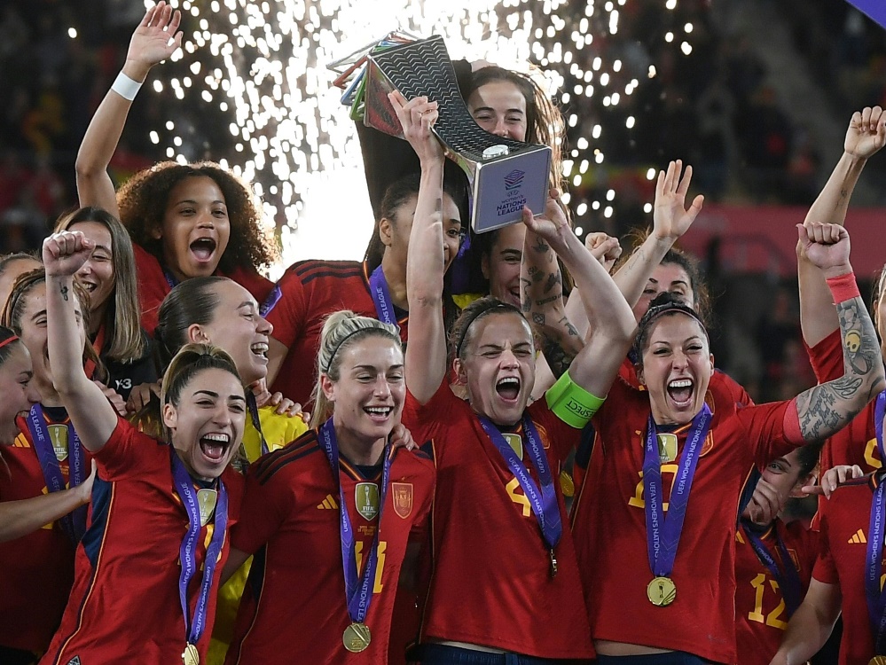weltmeister spanien triumphiert auch in der nations league