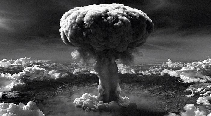 el otro cerebro detrás de la bomba atómica: cuál fue el rol de albert einstein en su creación