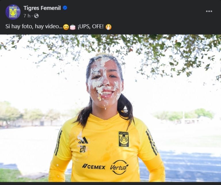 amazon, tigres femenil alburea a una de sus futbolistas en el día de su cumpleaños