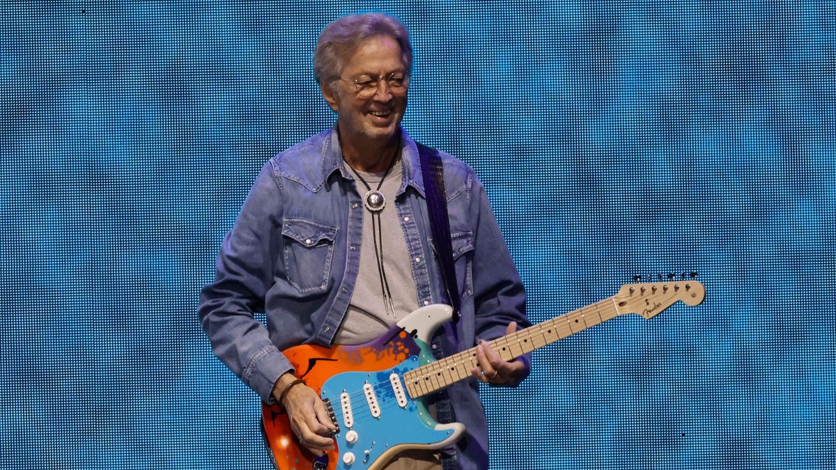 tras confirmar su paso por argentina: crecen rumores de que eric clapton llegue a chile