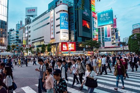 nízká porodnost a stárnutí populace ohrožují budoucnost japonska
