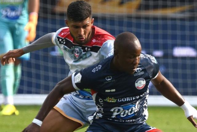 Fortaleza no fue nada 'amix' y venció a Alianza en debut