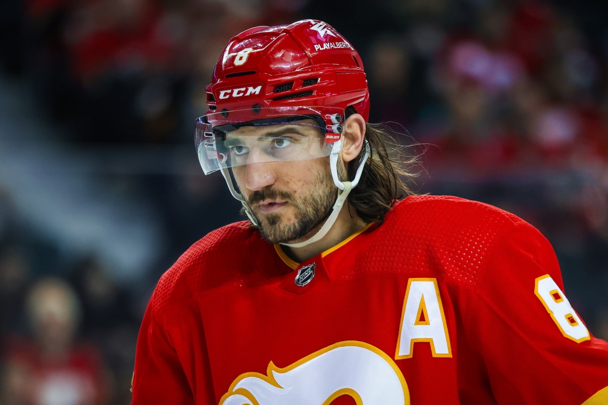 Stars Acquire Chris Tanev From Flames; Devils Facilitate Trade