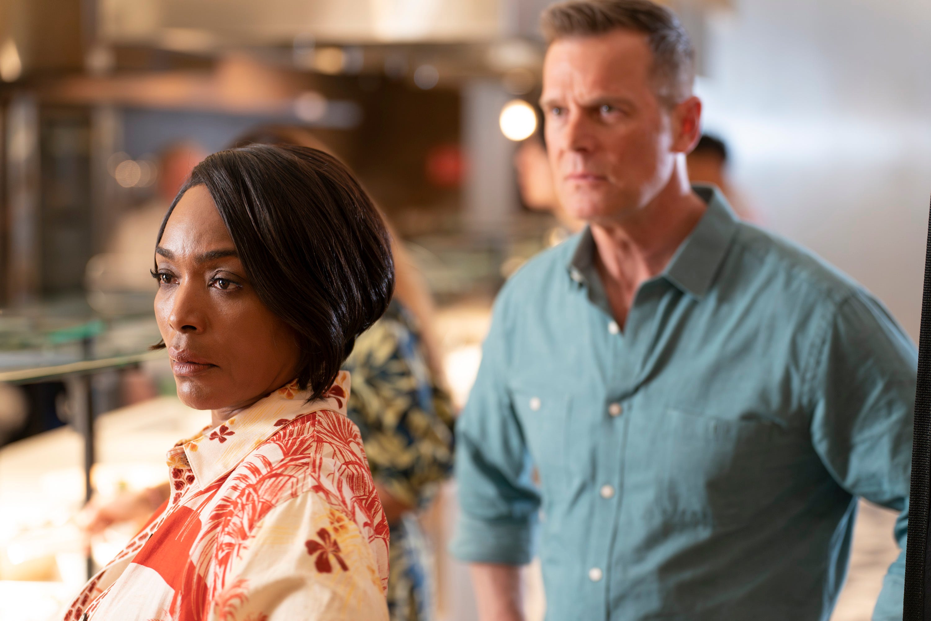 Watch '9-1-1' Trailer: Somebody Save Angela Bassett And Peter Krause