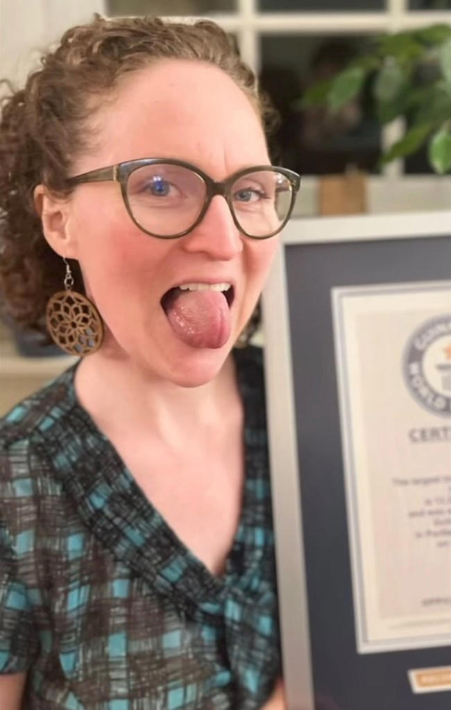 Oregon mom grabs world record for largest tongue circumference that’s ...