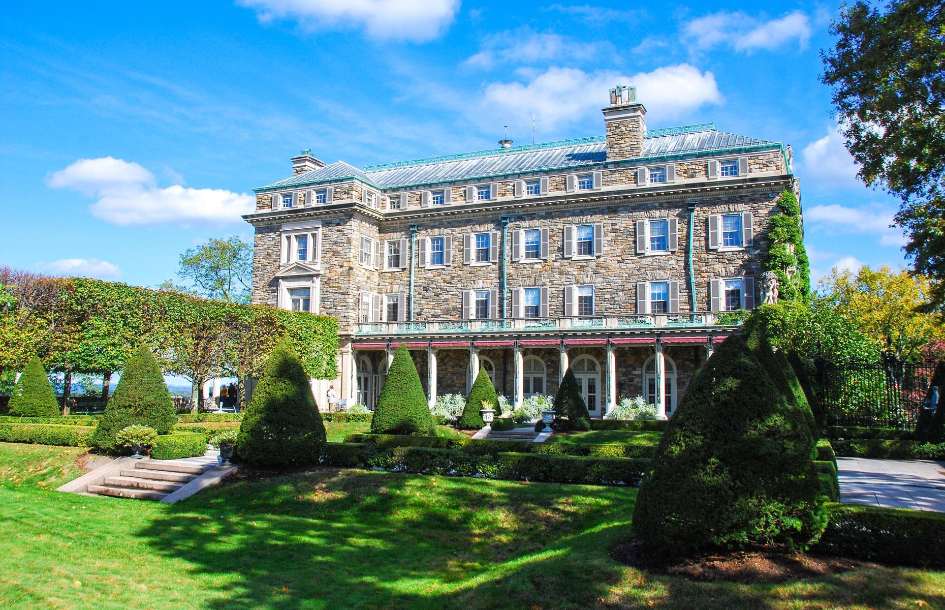 <p>In 1893, Rockefeller purchased land in the Pocantico Hills of New York, near to his brother’s estate, and commissioned the construction of a massive mansion which would overlook the Hudson River. Kykuit, as the home came to be known, was originally designed to be a steep-roofed, three-storey structure.</p>  <p>However, the final product was redesigned by celebrated architect William Welles Bosworth to be an imposing six-storey stone Georgian Revival structure, as can be seen here.</p>