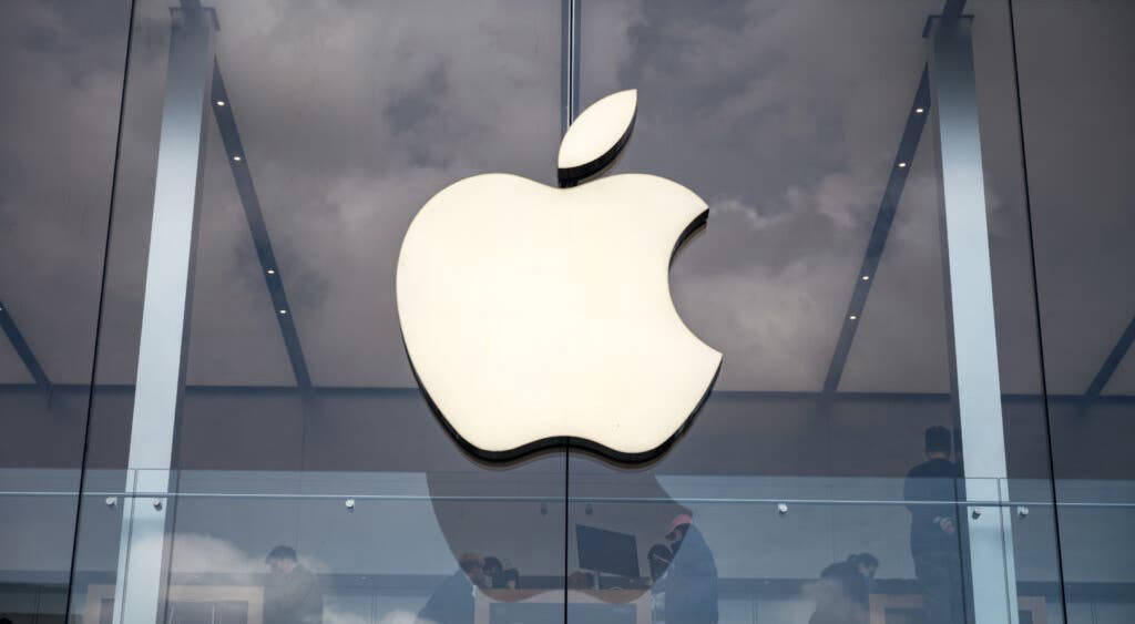 Apple Investors Vote Down Proposal For Transparency On AI Practices